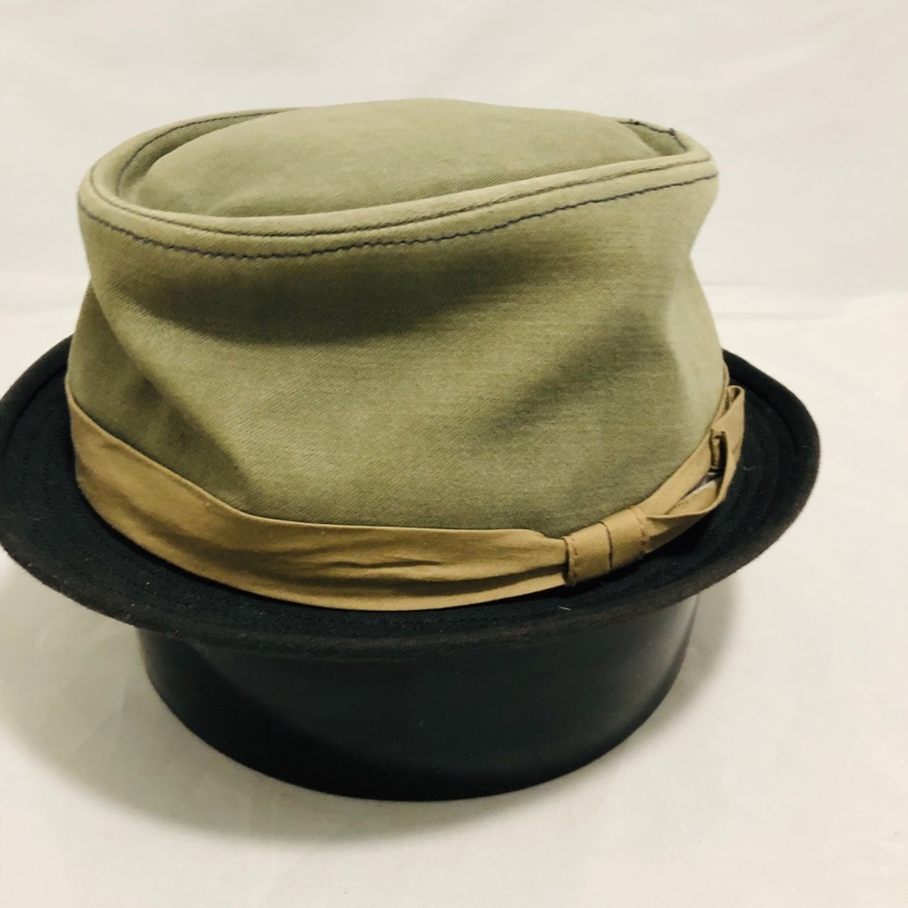 Hat - Picture 5 of 7